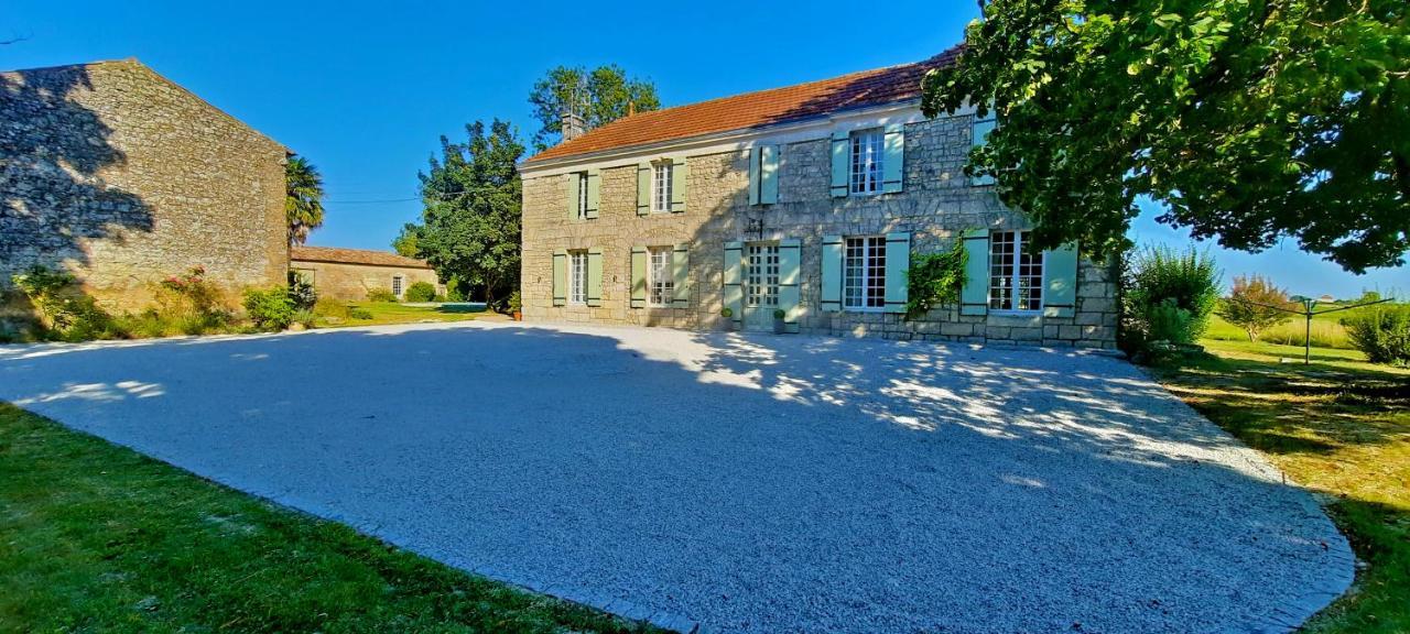 Logis De Tirac Panzió Lorignac Kültér fotó