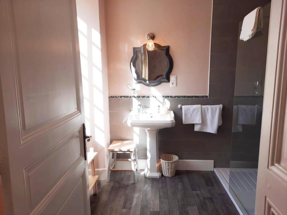 Logis De Tirac Panzió Lorignac Kültér fotó